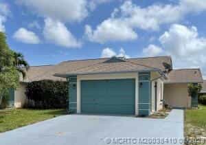 House in Coral Gardens, Florida 11621499