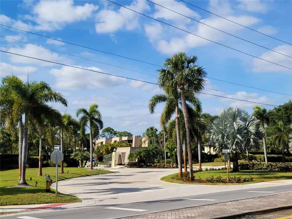 Condominium in Stuart, Florida 11621518