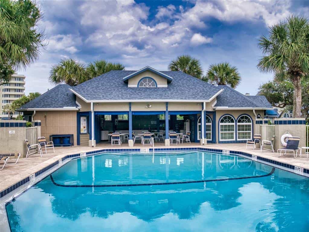 Eigentumswohnung im New Smyrna Beach, Florida 11621553