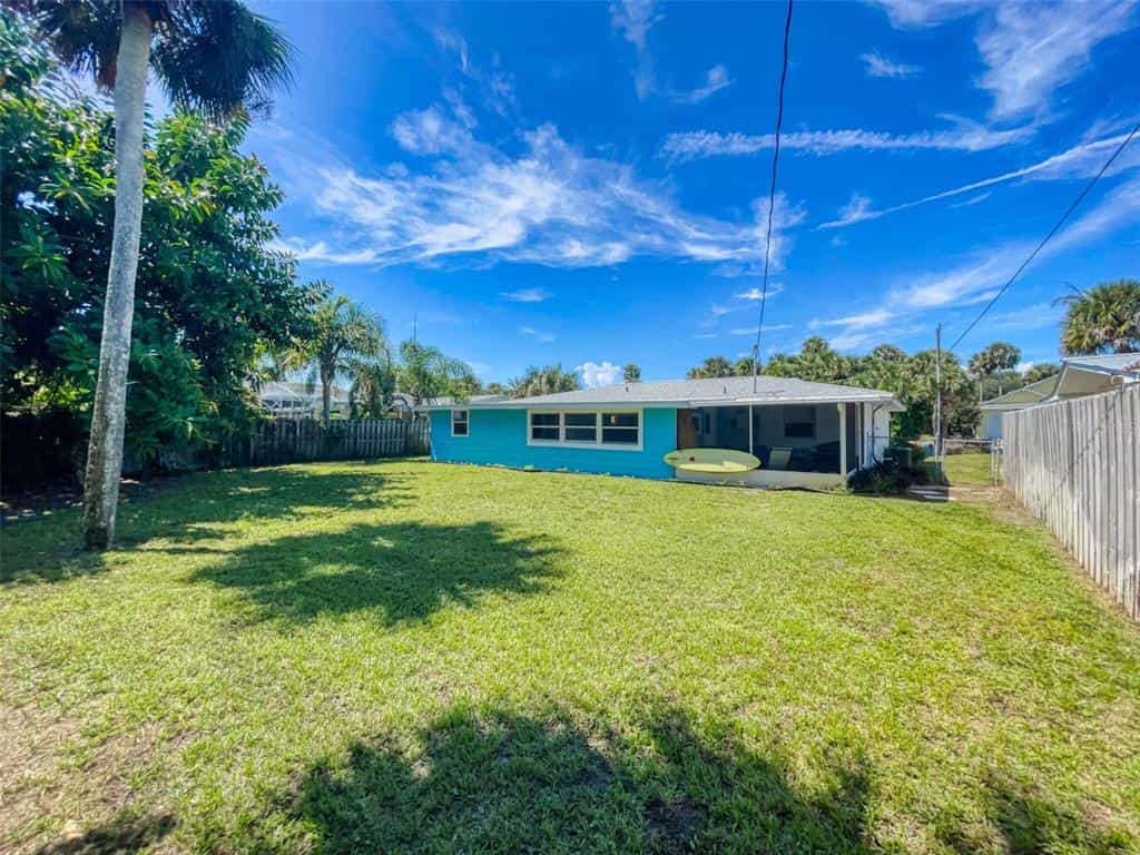 House in New Smyrna Beach, Florida 11621563