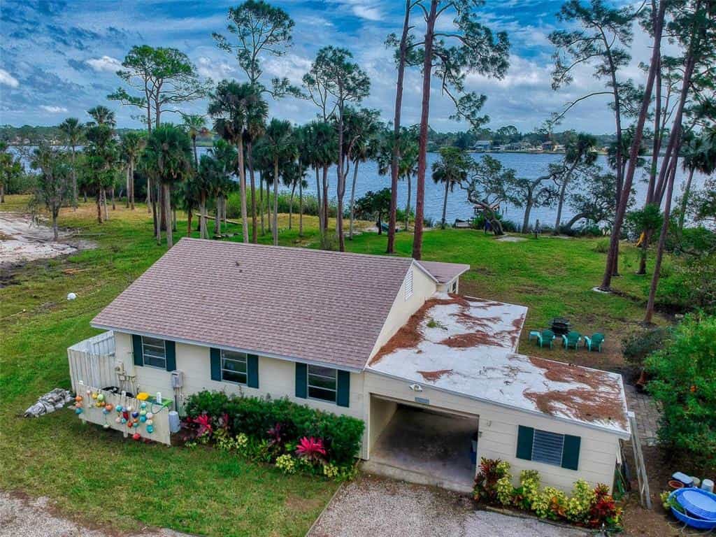 House in New Smyrna Beach, Florida 11621571