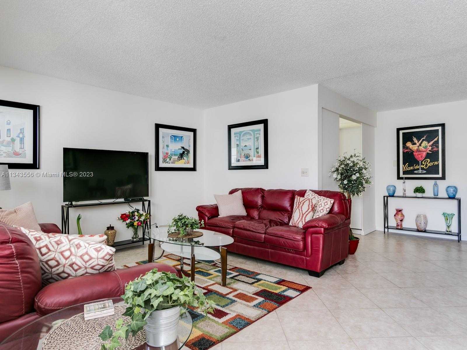 Condominium in Coconut Creek, Florida 11621614