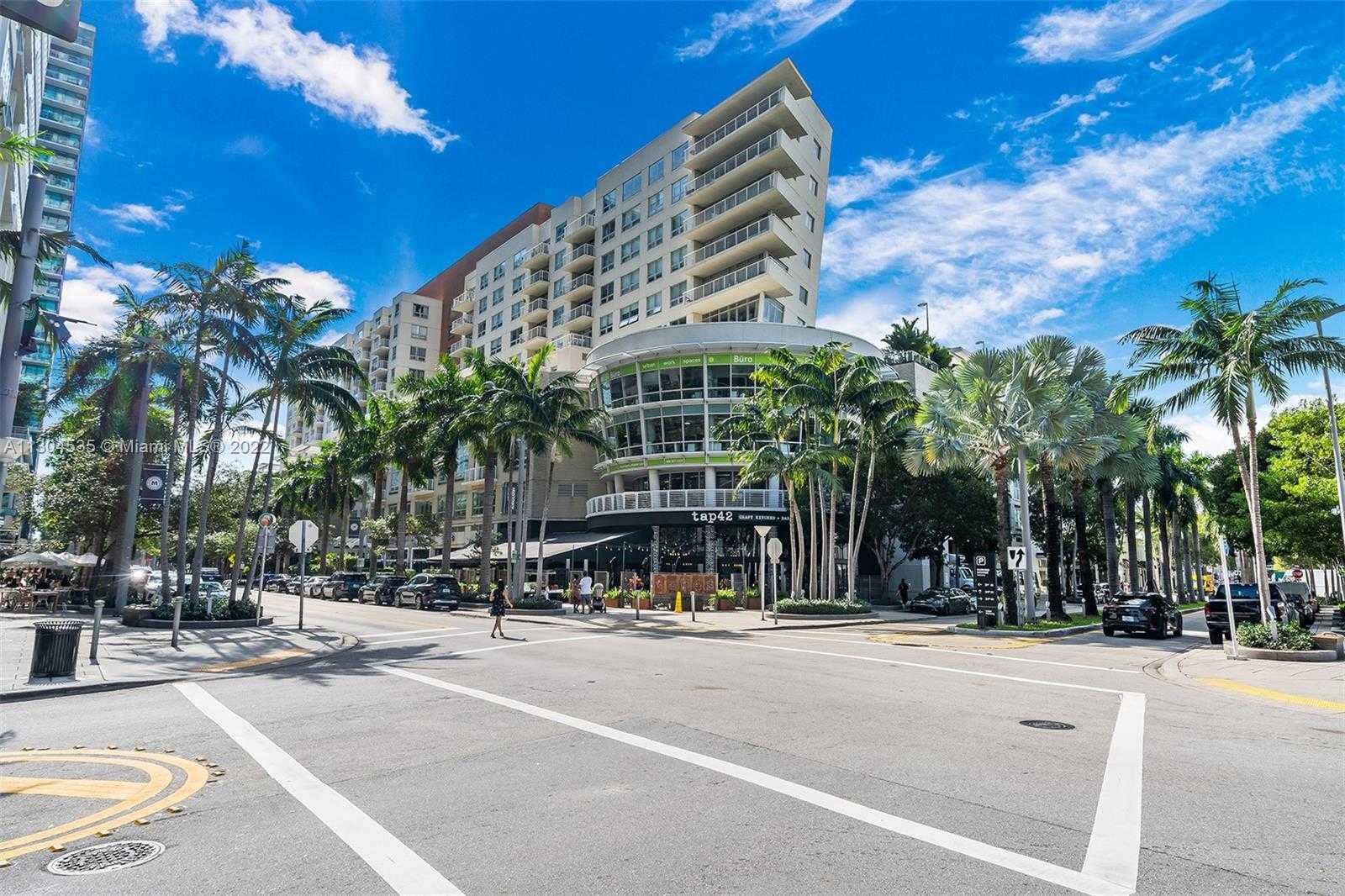 Condominium in Miami, Florida 11621627