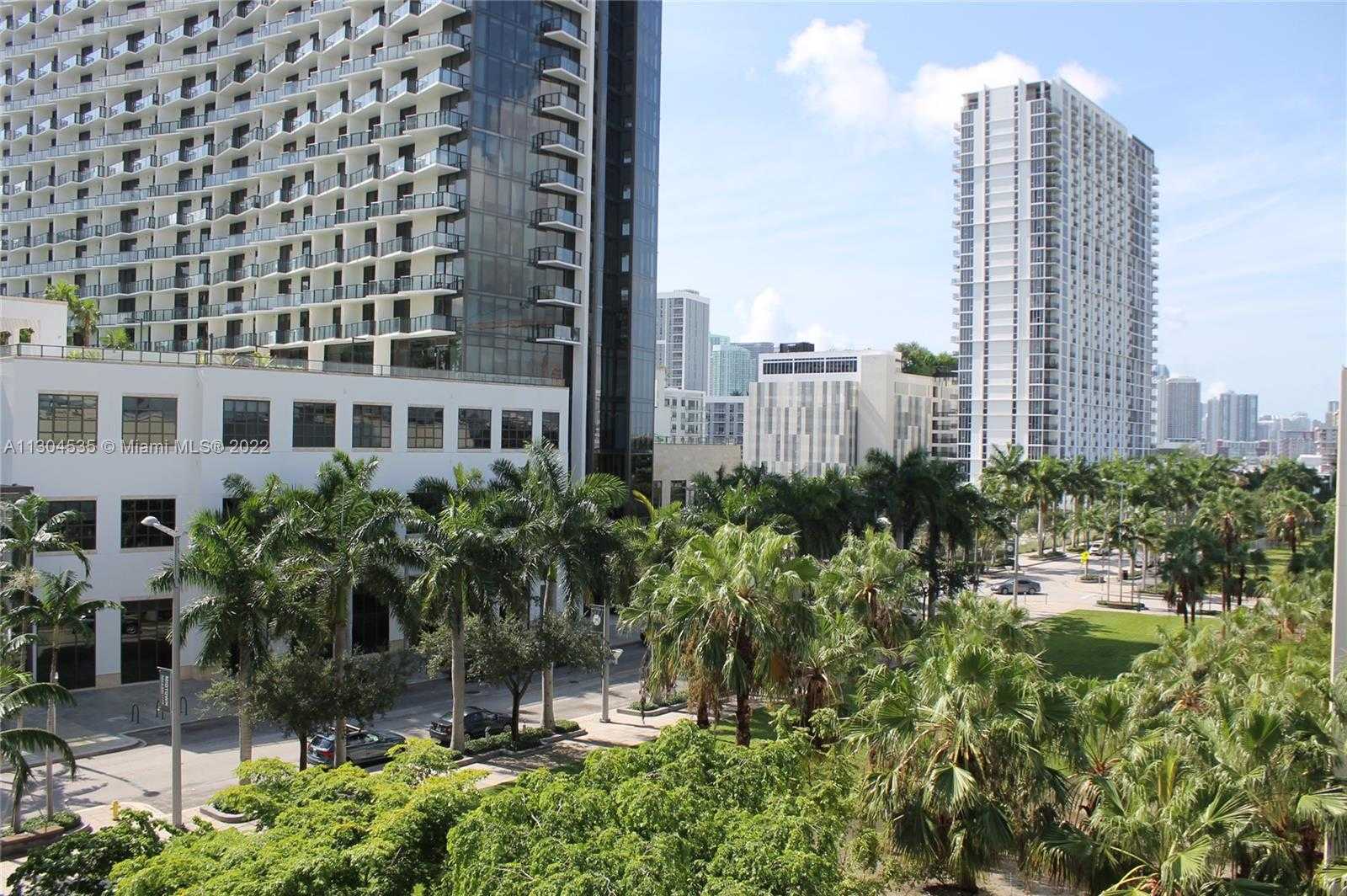 Condominium in Miami, Florida 11621627