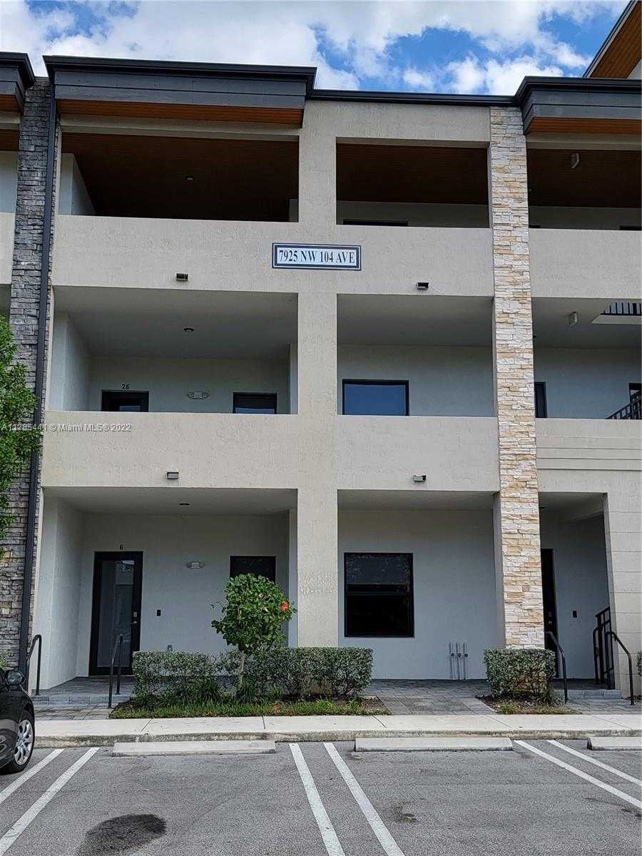Condominium in Medley, Florida 11621635