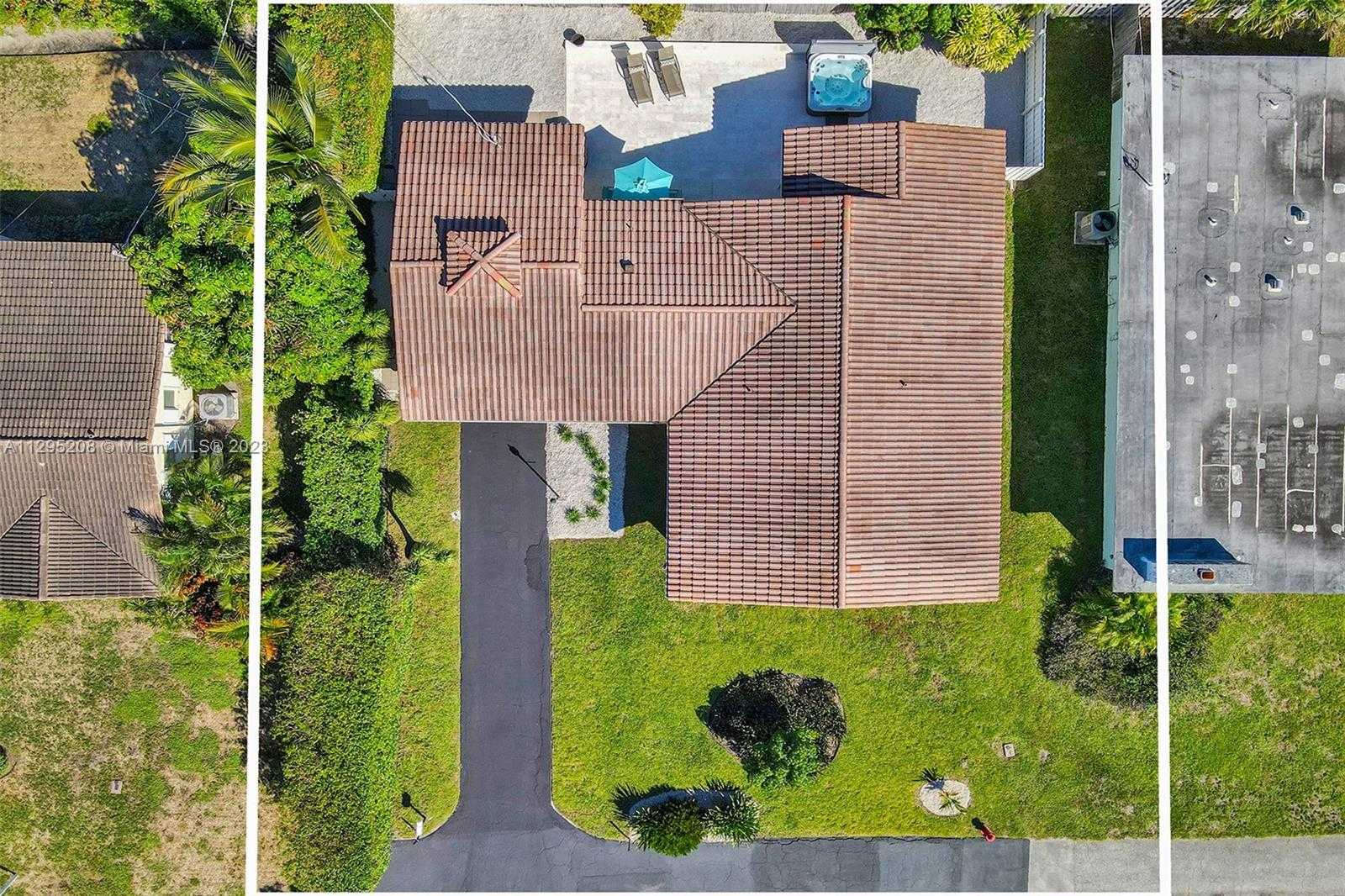 بيت في Pompano Beach, Florida 11621674