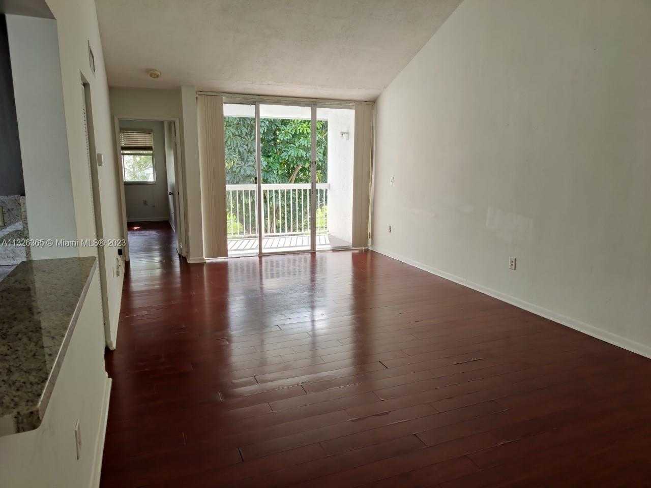 House in Doral, Florida 11621680