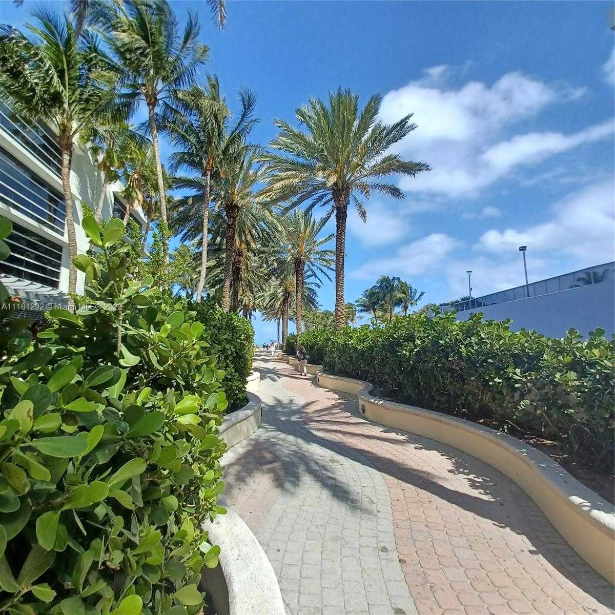 Condominium in Miami Beach, Florida 11621683