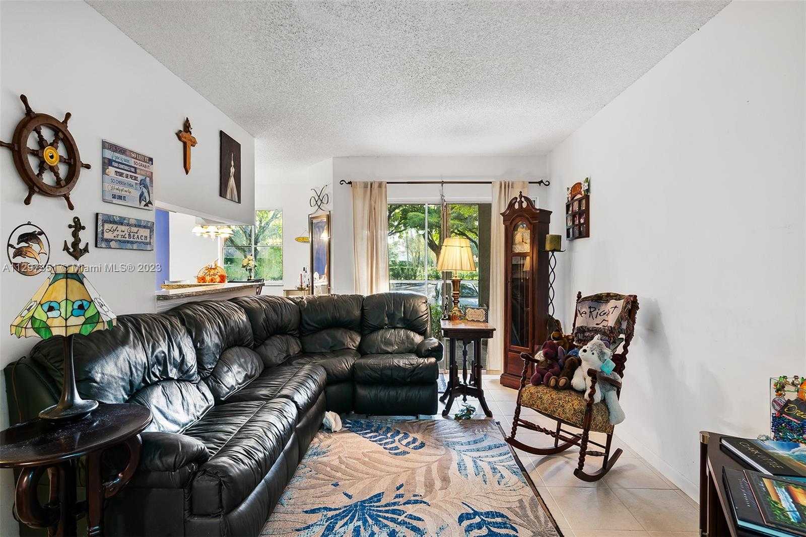 Condominium in Parkland, Florida 11621684