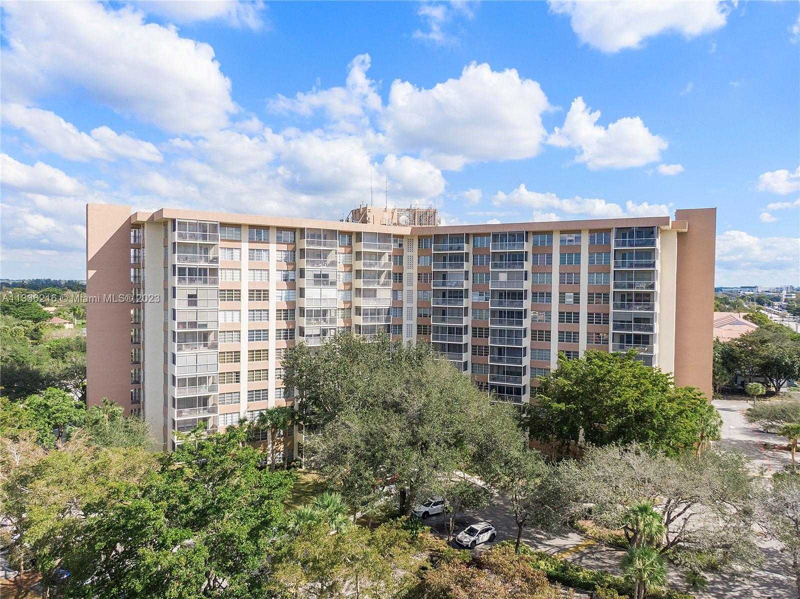Condominium in Coral Springs, Florida 11621730