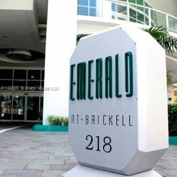 Osakehuoneisto sisään Brickell riippumatto, Florida 11621743