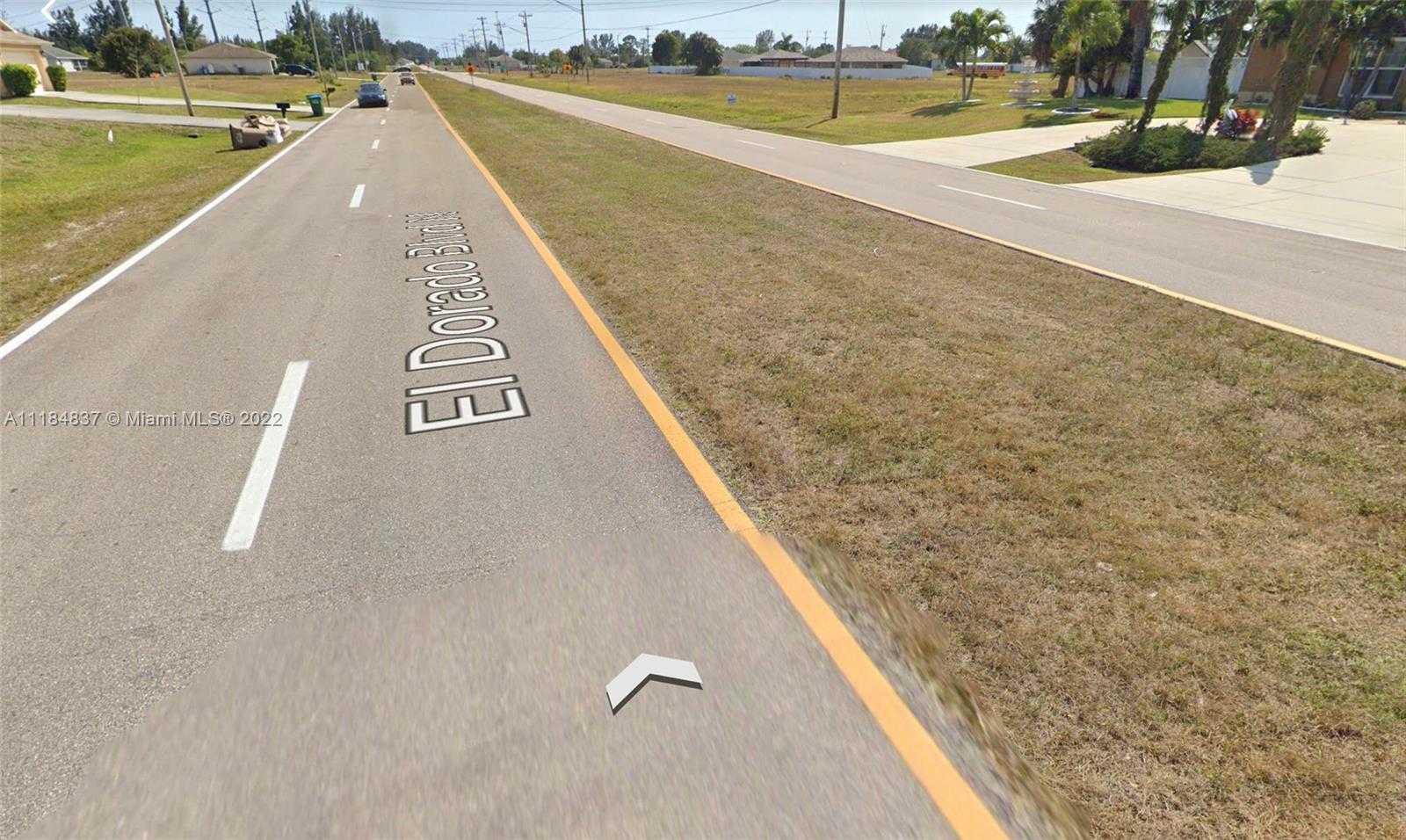 Land in Cape Coral, Florida 11621754