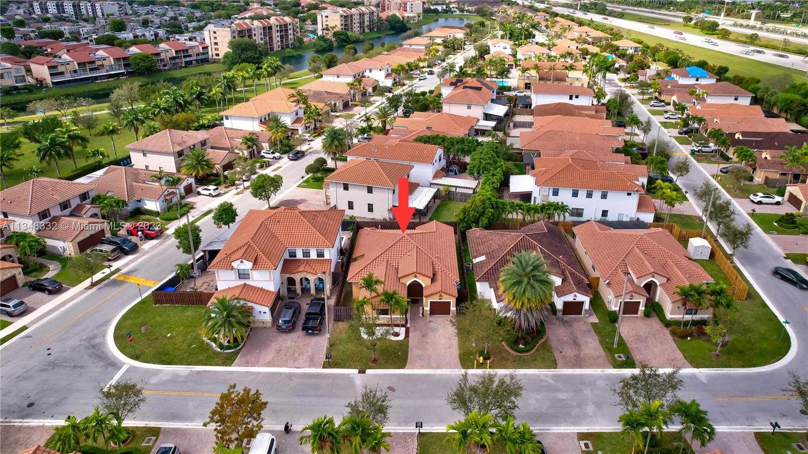 House in Miami, Florida 11621758