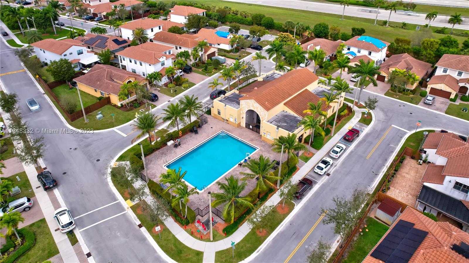 Будинок в Miami, Florida 11621758