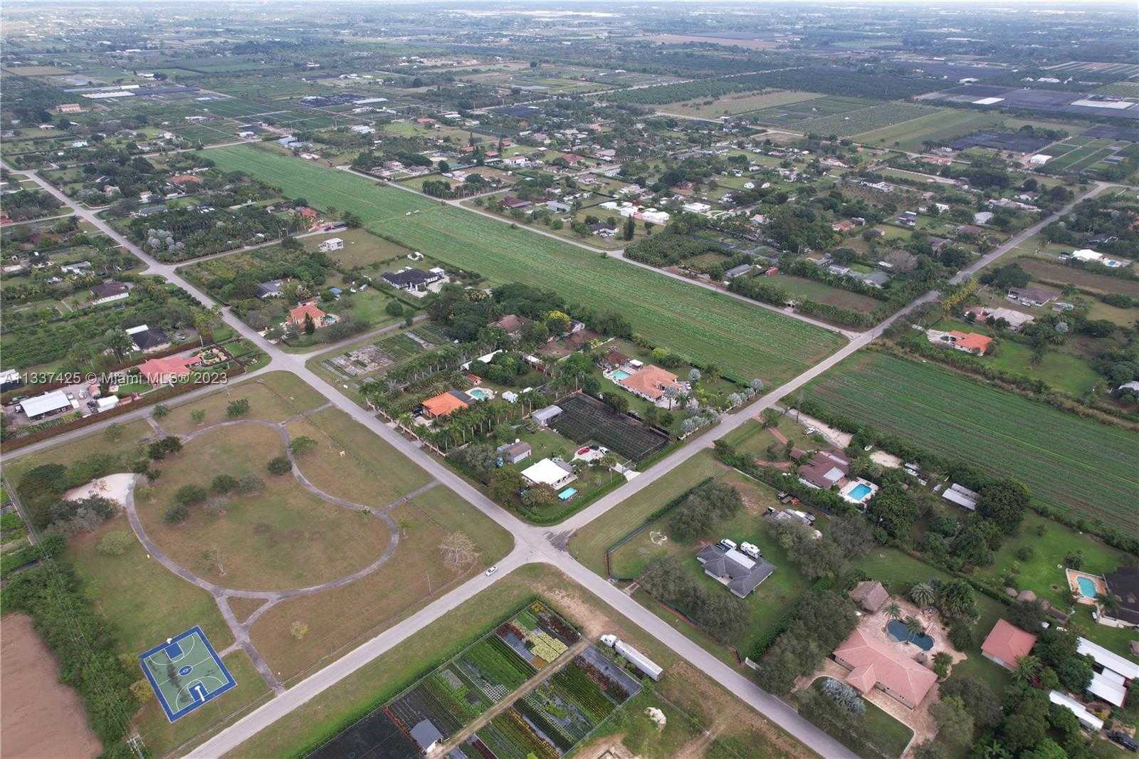 Land in Roodland, Florida 11621760