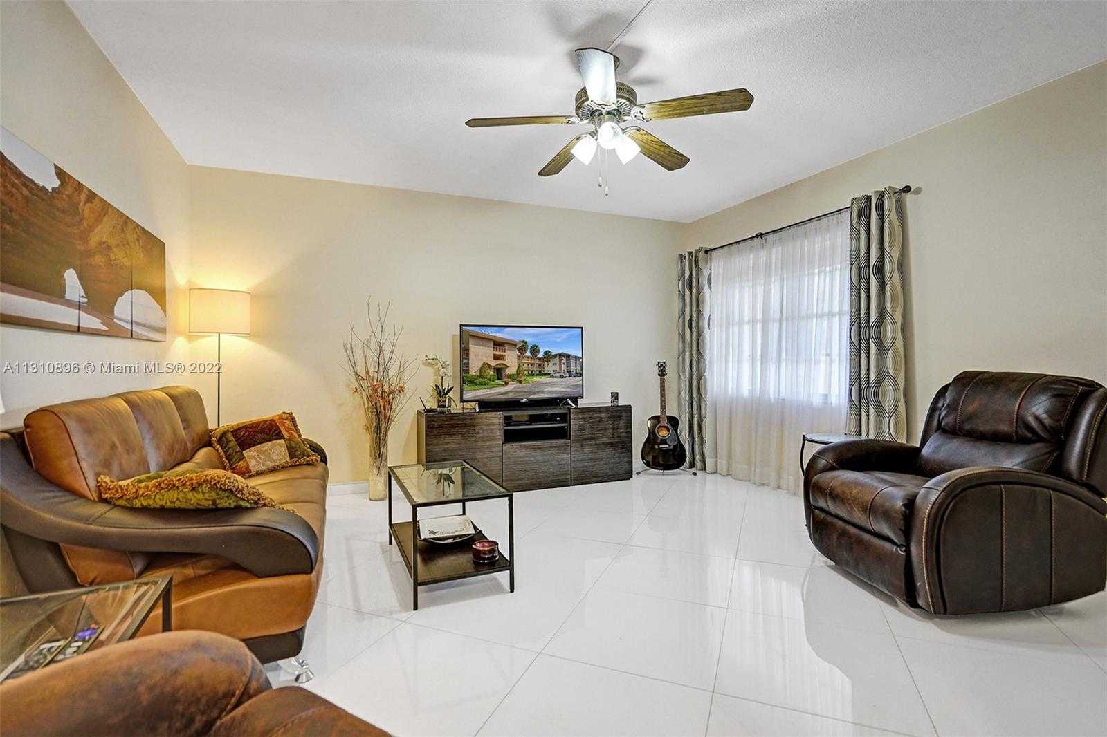Condominio en Playa norte de Miami, Florida 11621801