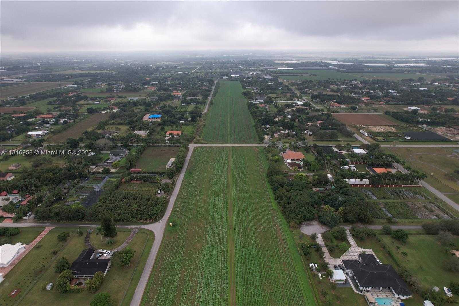 Land in Roodland, Florida 11621809