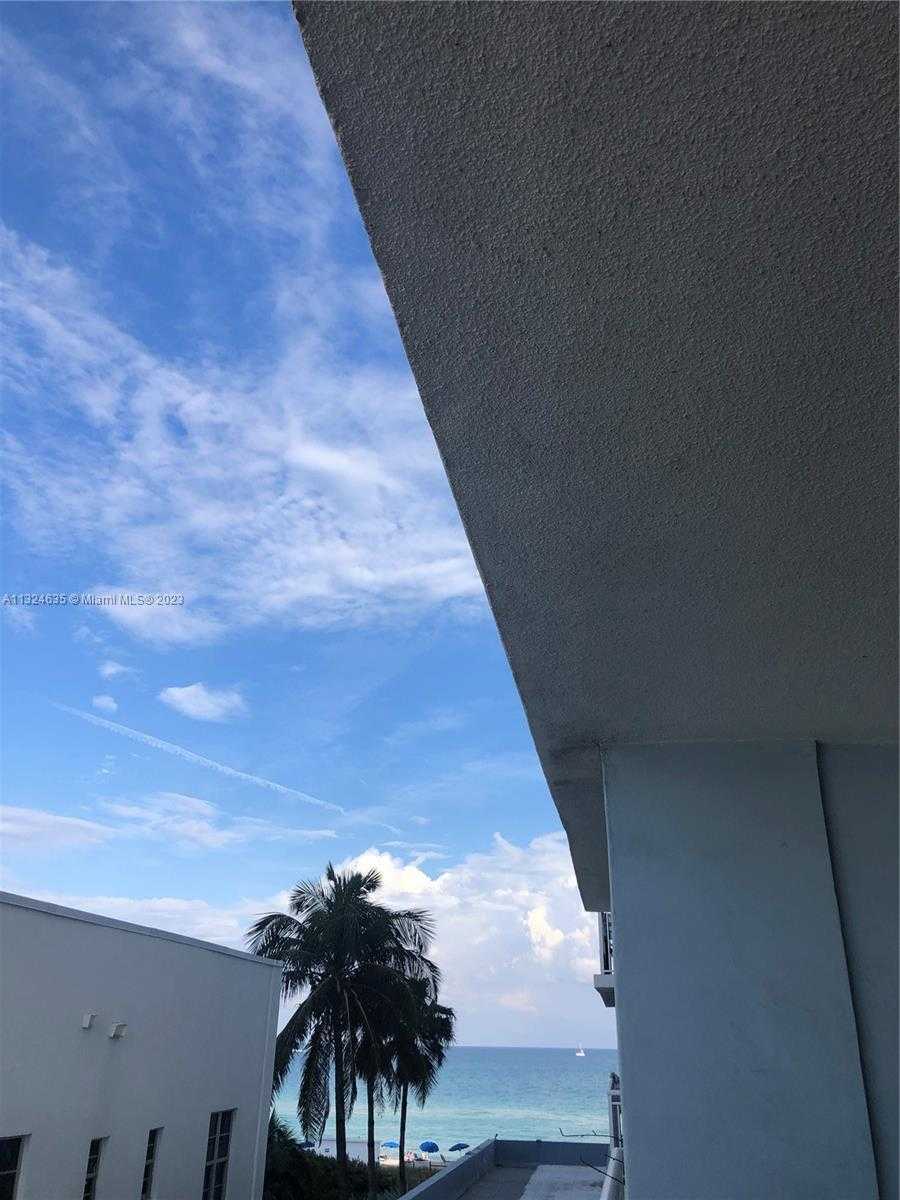 House in Miami Beach, Florida 11621834