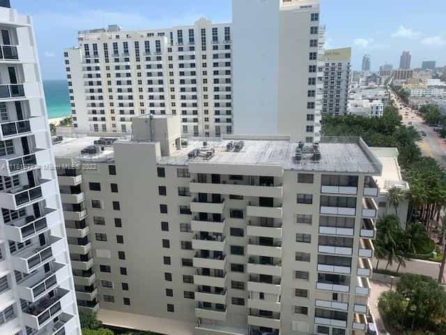House in Miami Beach, Florida 11621897