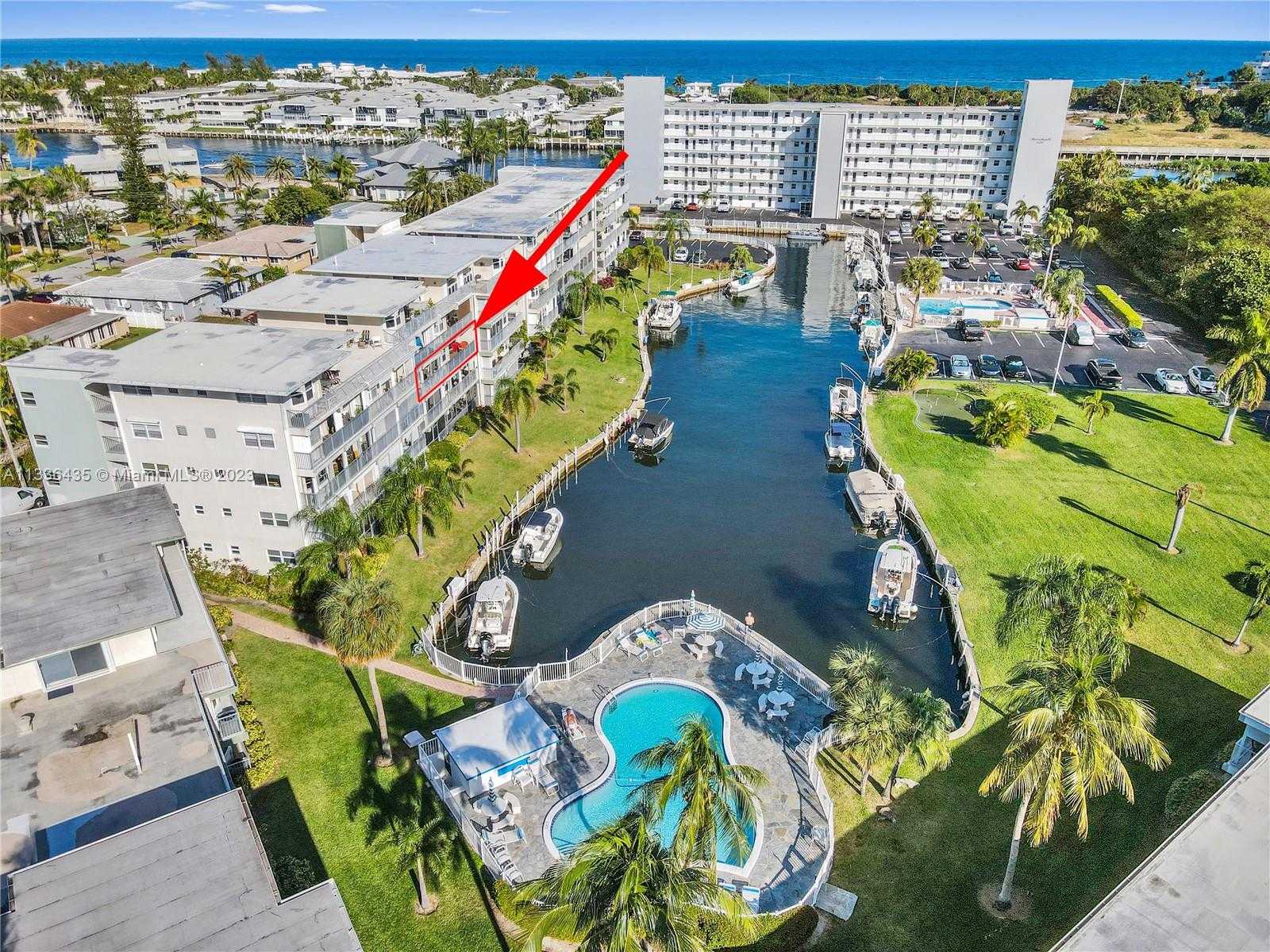 Condominium in Deerfield Beach, Florida 11621910