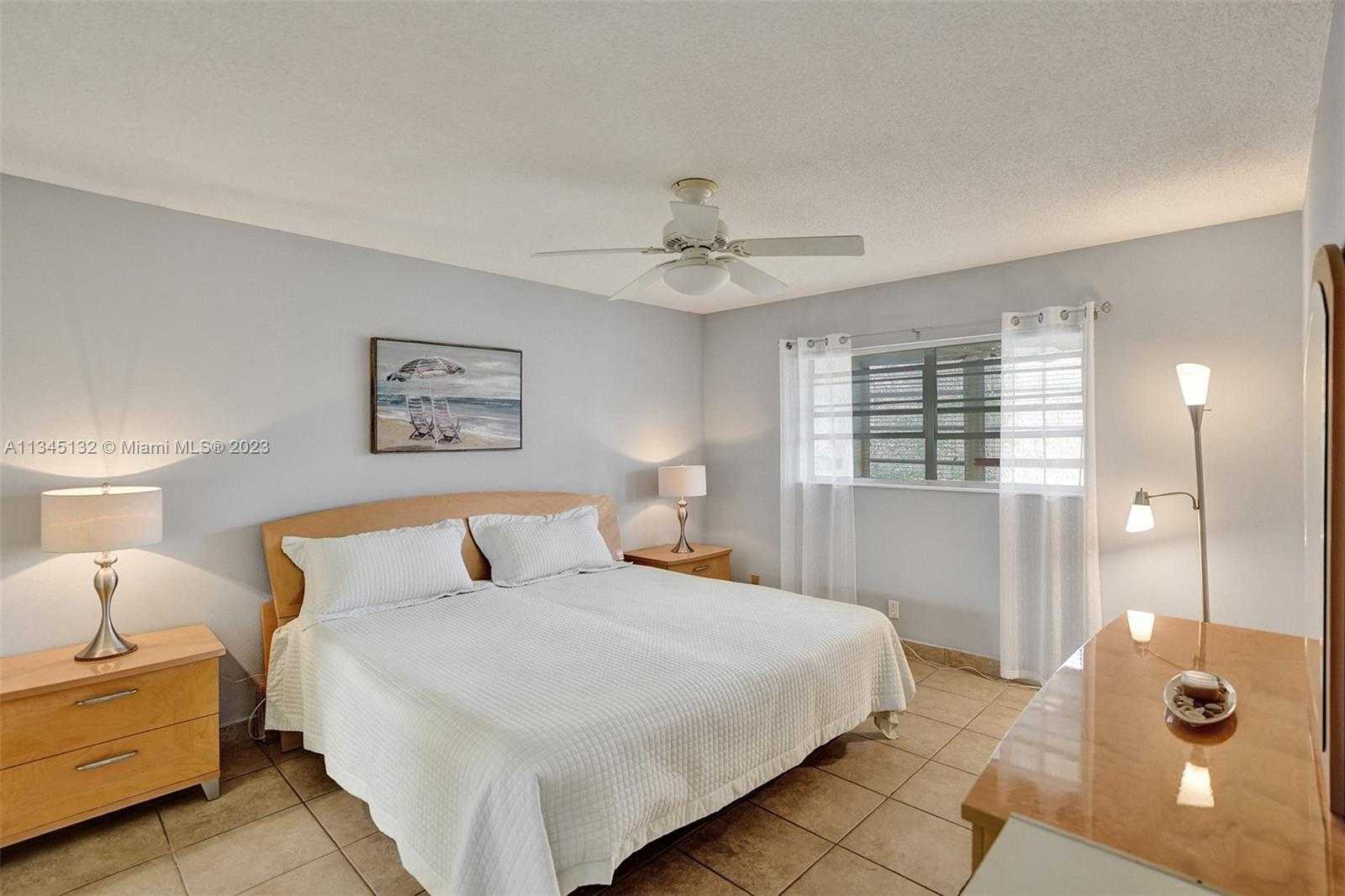 公寓 在 勞德代爾湖, 佛羅里達 11621918