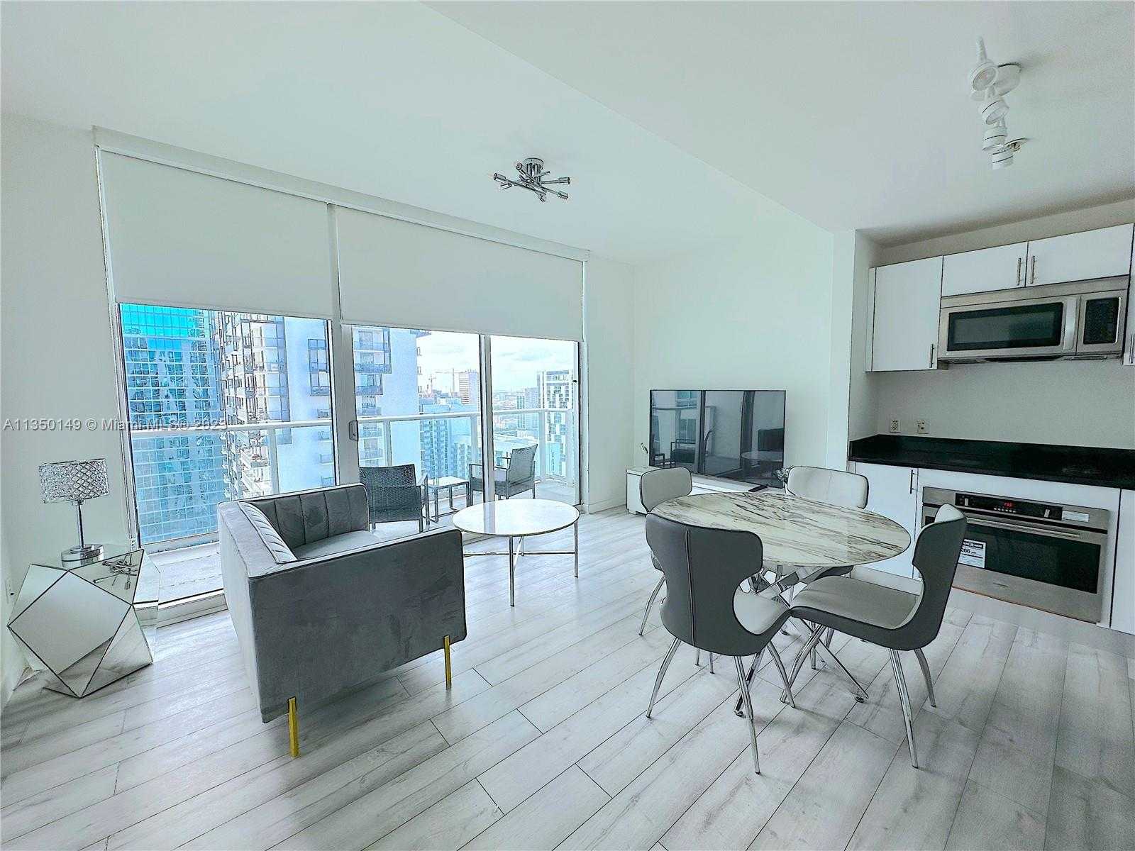 Condominium in Miami, Florida 11621922