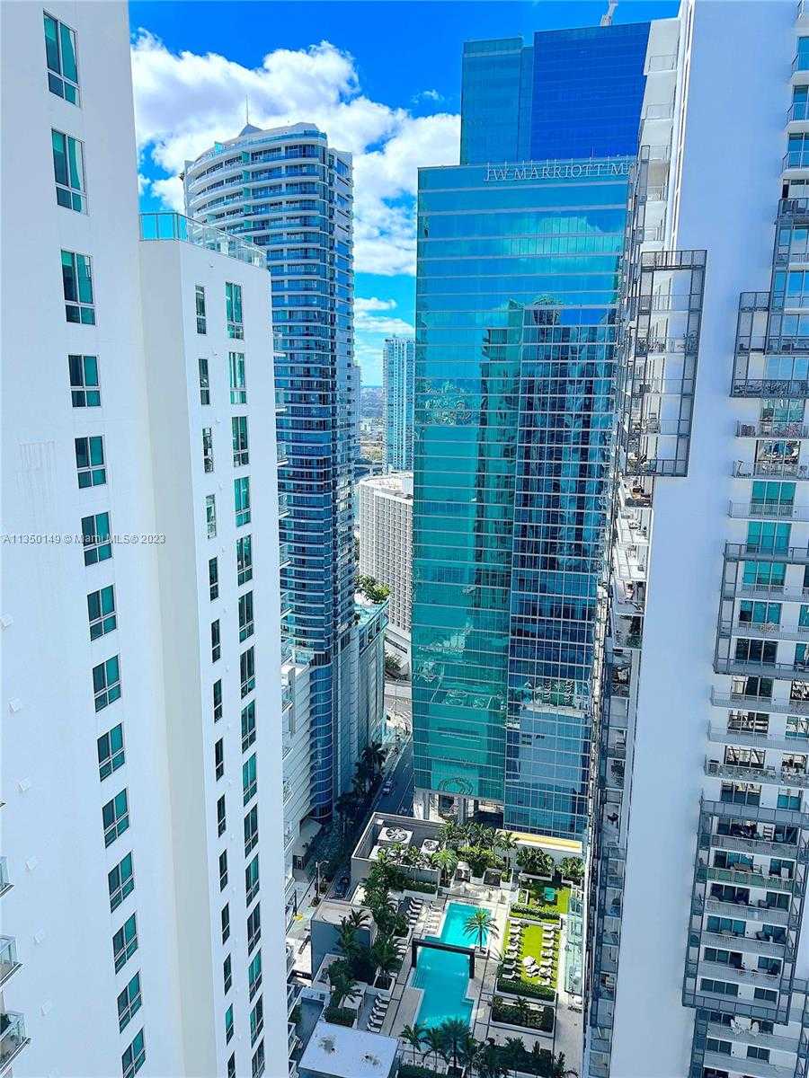 公寓 在 Miami, Florida 11621922