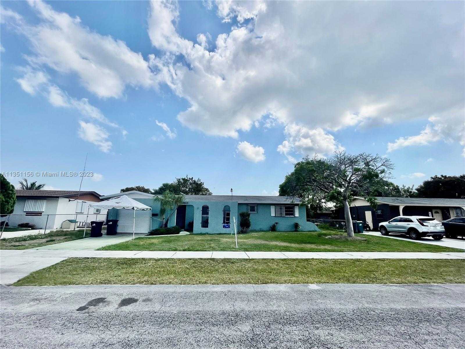 House in South Miami Heights, Florida 11621925