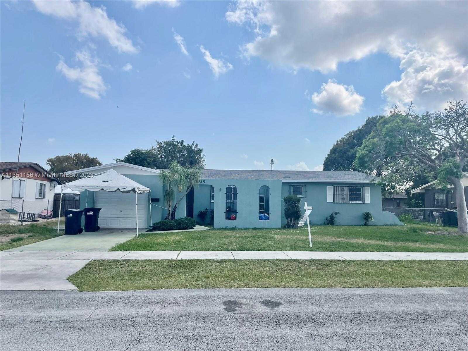 House in South Miami Heights, Florida 11621925