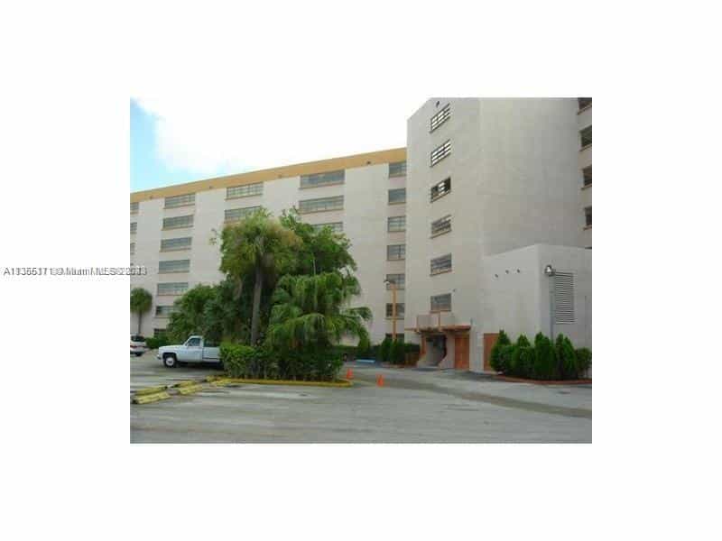 residencial no Miami, Florida 11621934