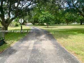 Land i Pembroke Pines, Florida 11621943