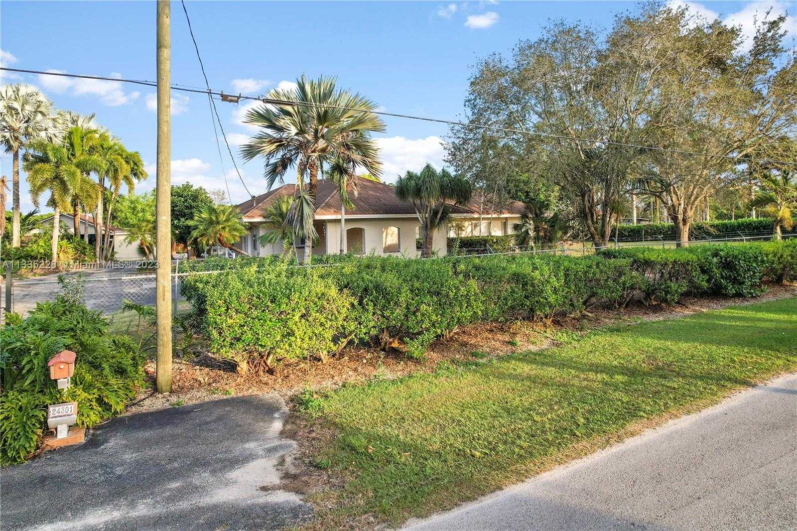 House in Redland, Florida 11621954