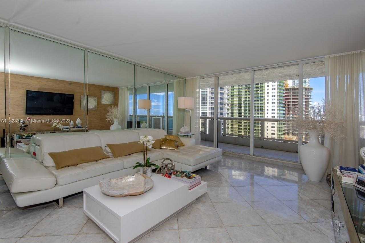 Condominium dans Miami, Florida 11622053
