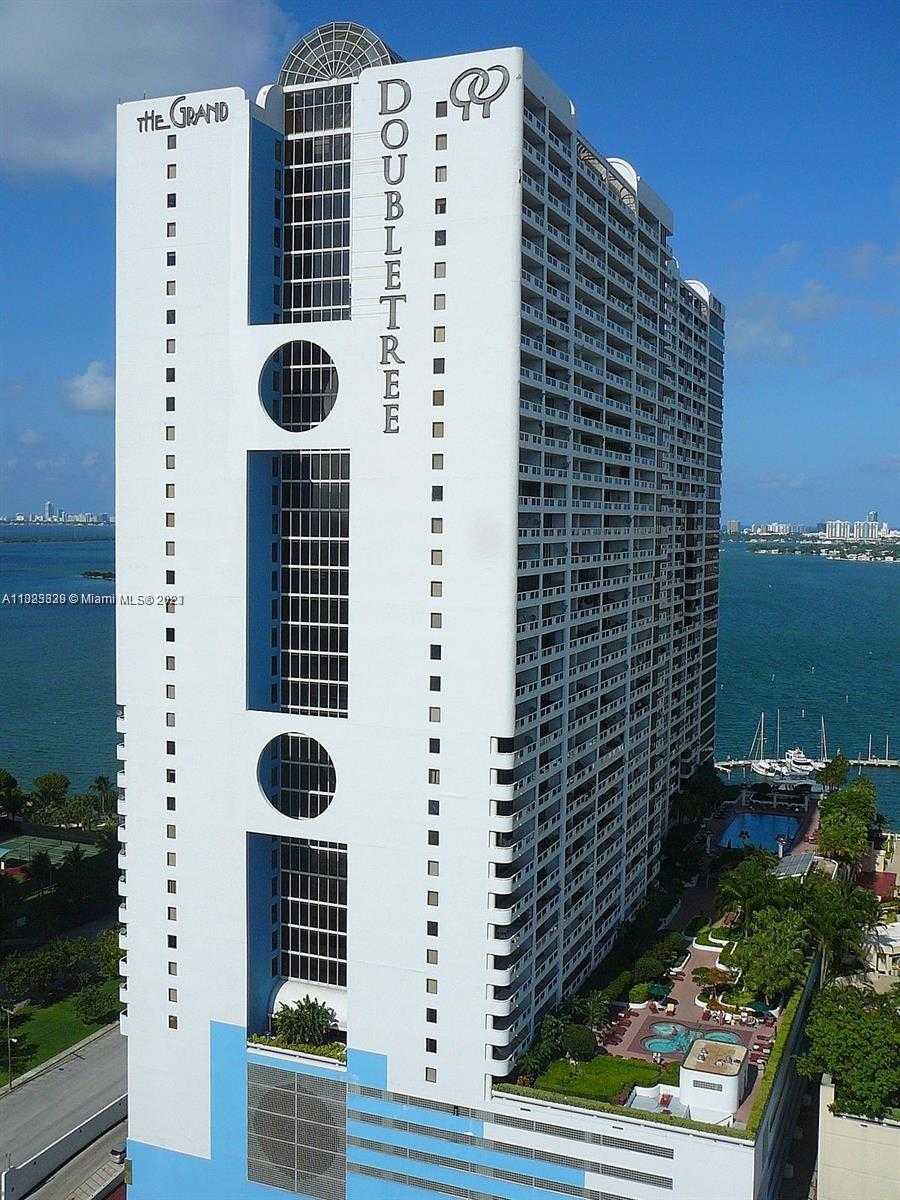 Condominium in Miami, Florida 11622053