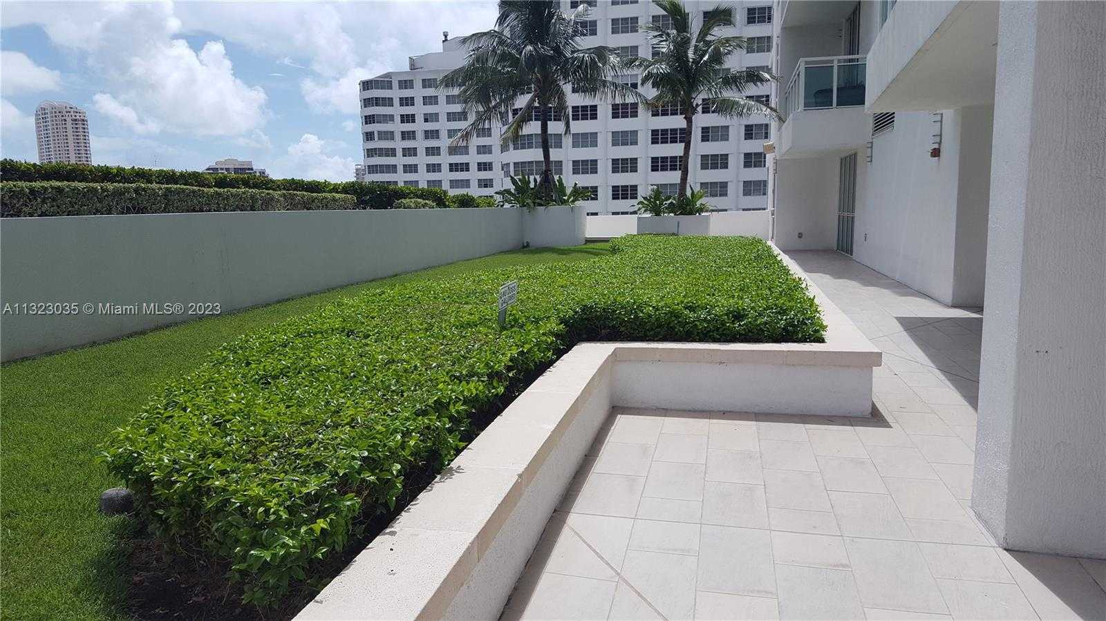 Condominium in Miami, Florida 11622054