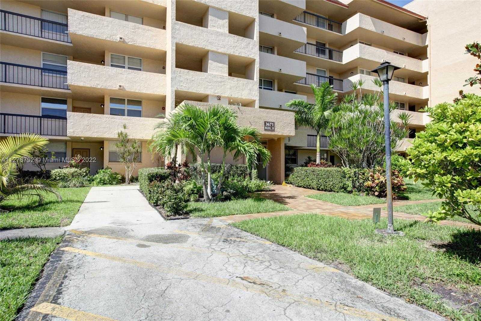 Condominium dans Lauderhill, Florida 11622071