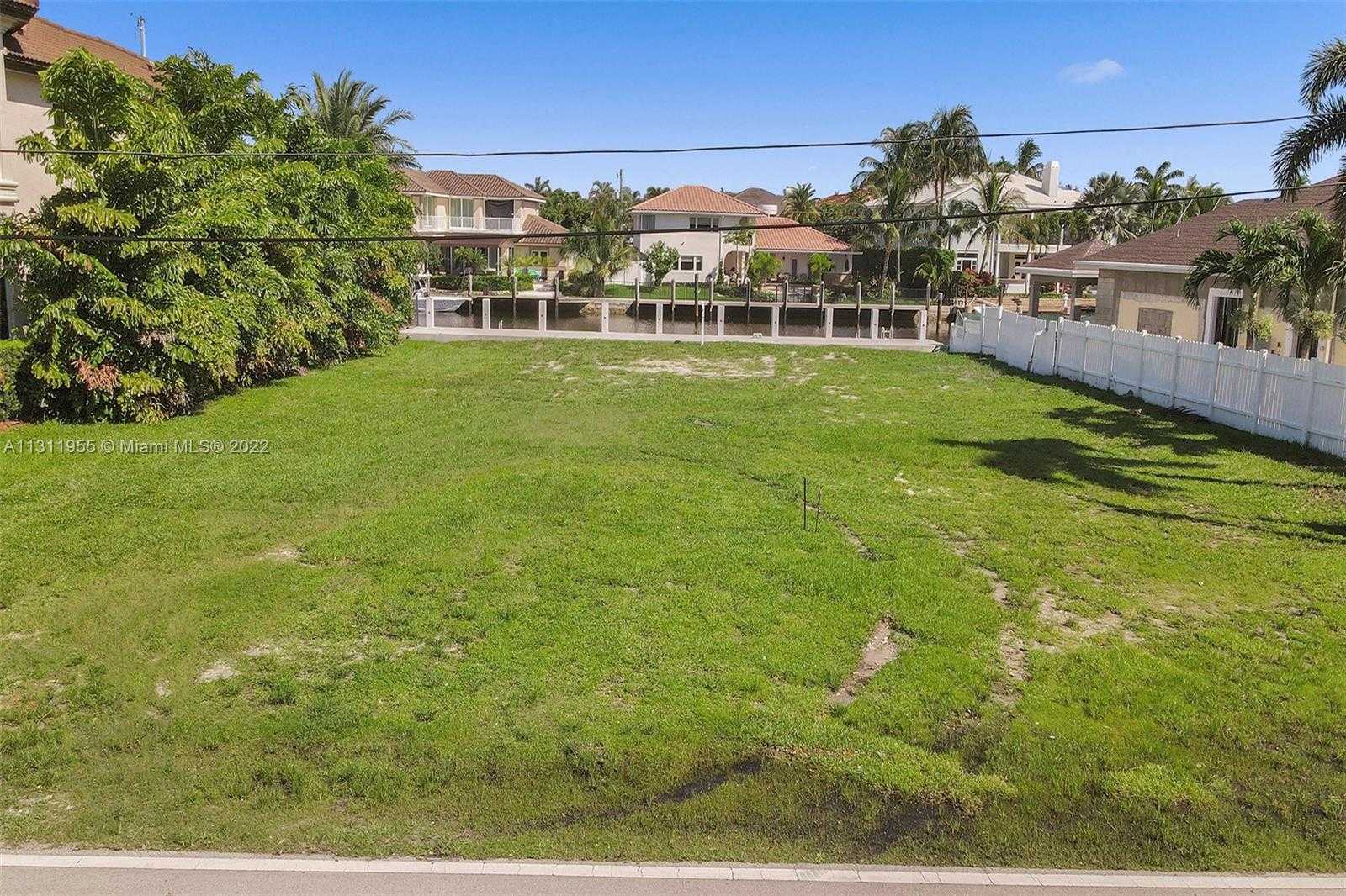 Land in Lighthouse Point, Florida 11622087