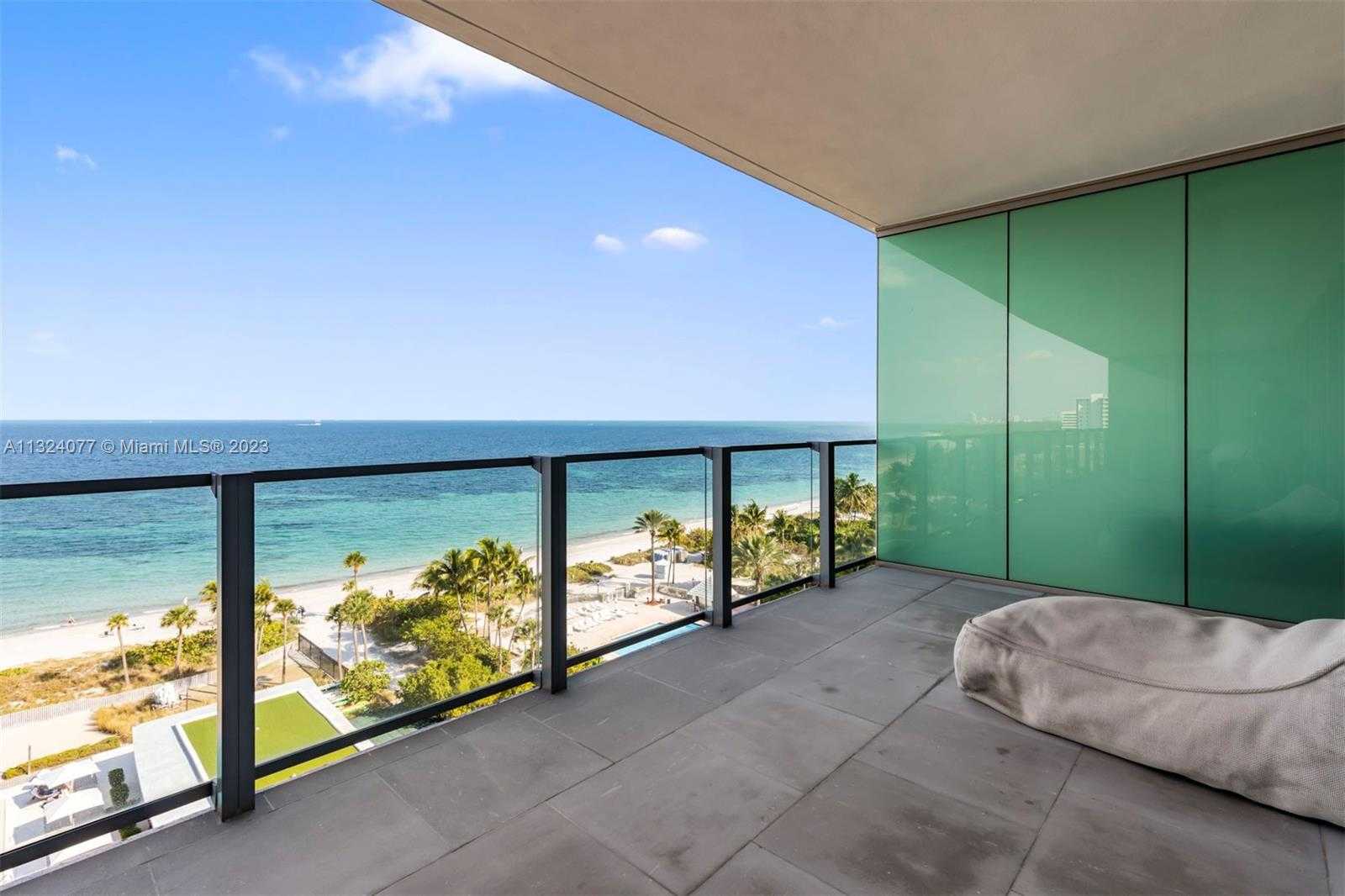 House in Key Biscayne, Florida 11622093