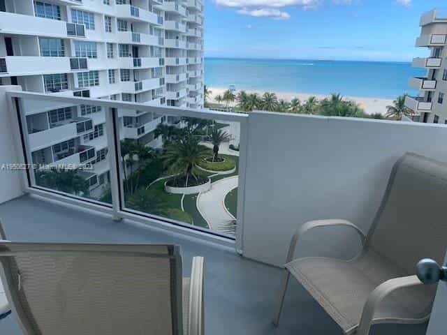 House in Miami Beach, Florida 11622109
