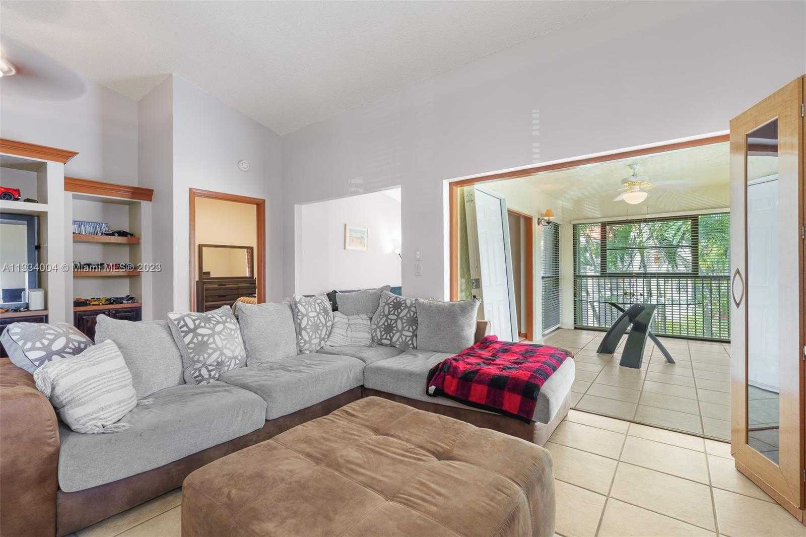 Condominium in Lakeview, Florida 11622117