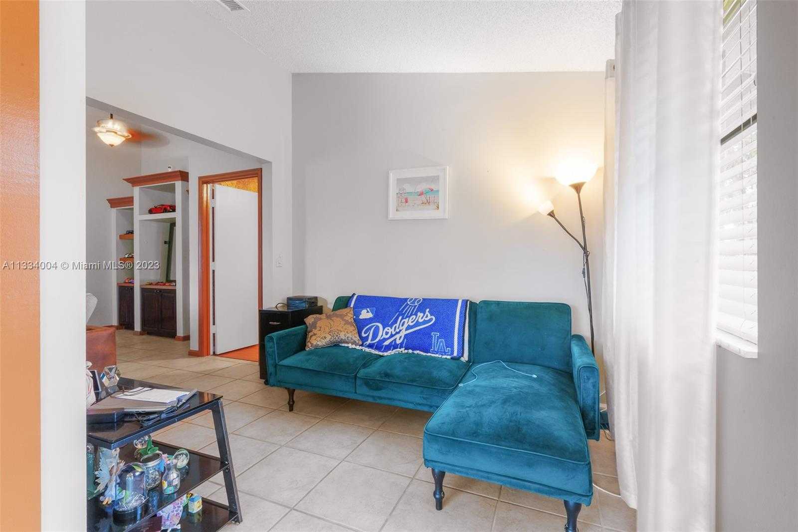 Condominium in Deerfield Beach, Florida 11622117