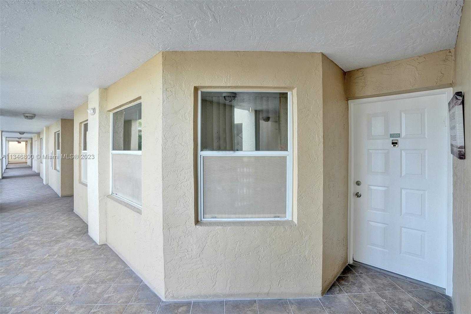Condominium dans Tamarac, Florida 11622126