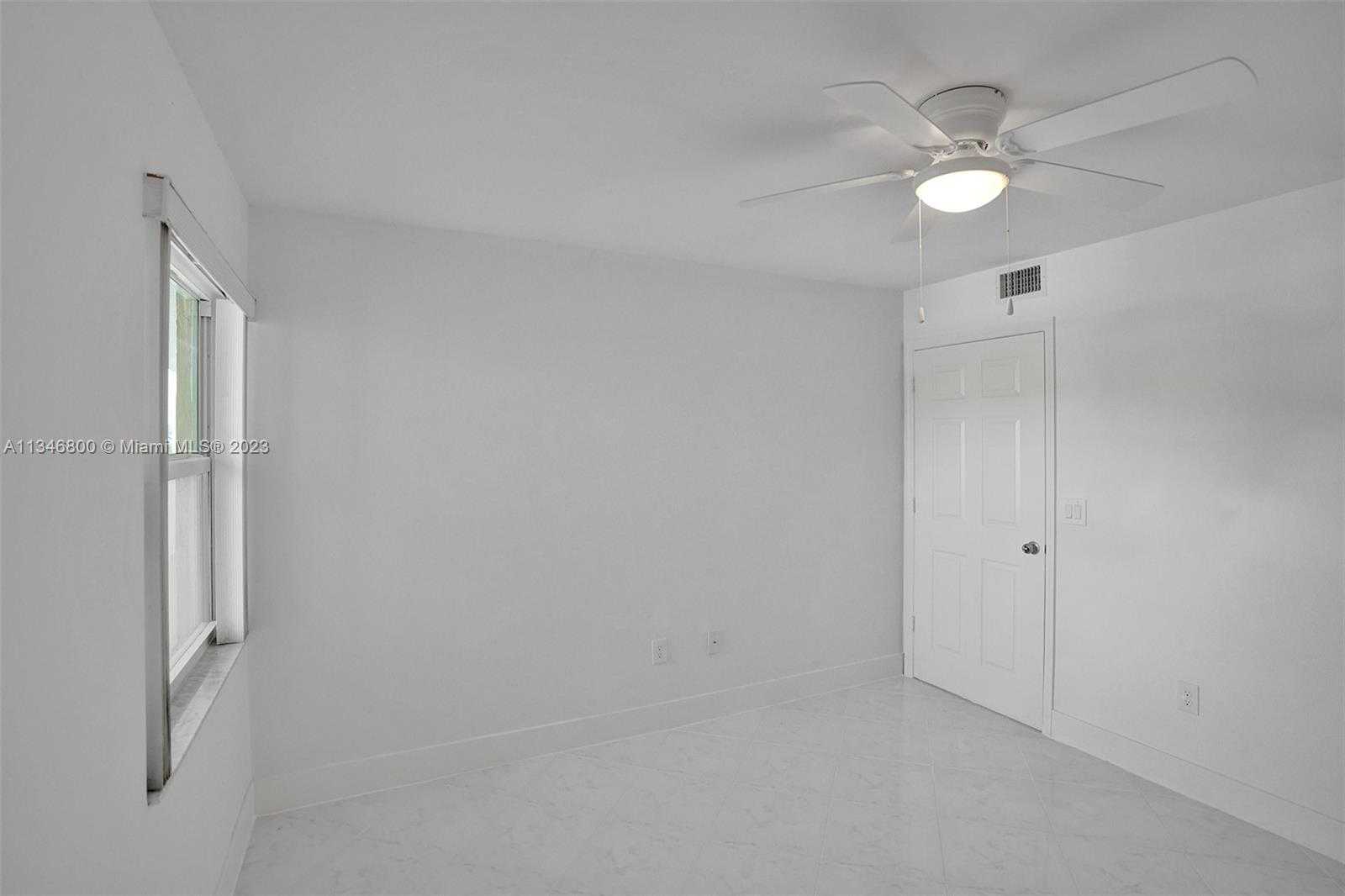 Condominium dans Tamarac, Florida 11622126