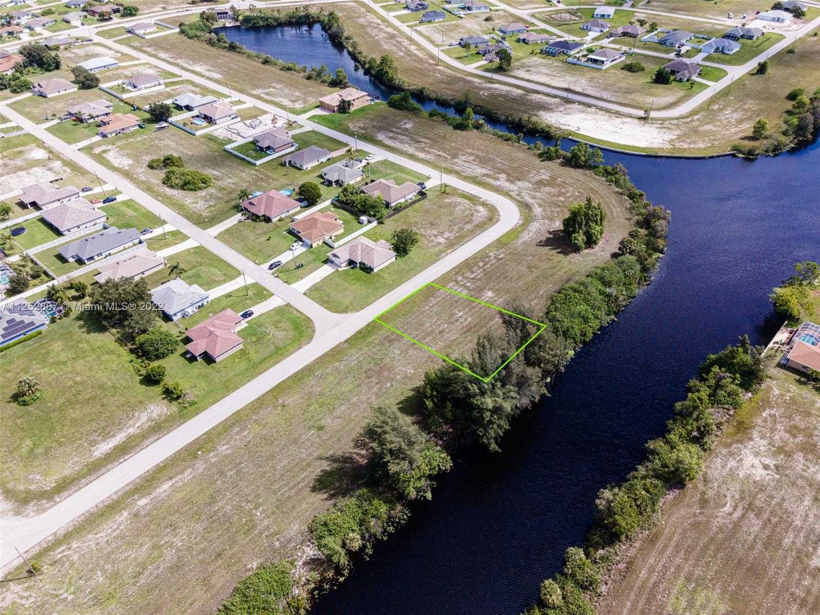 Land in Gilchrist, Florida 11622184