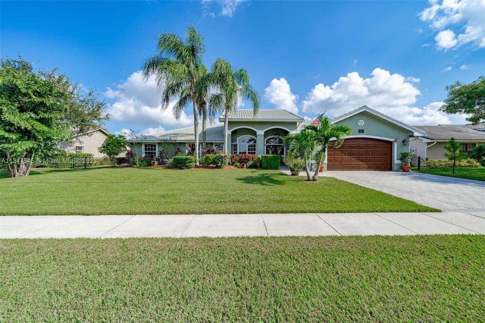 House in Southwest Ranches, Florida 11622191