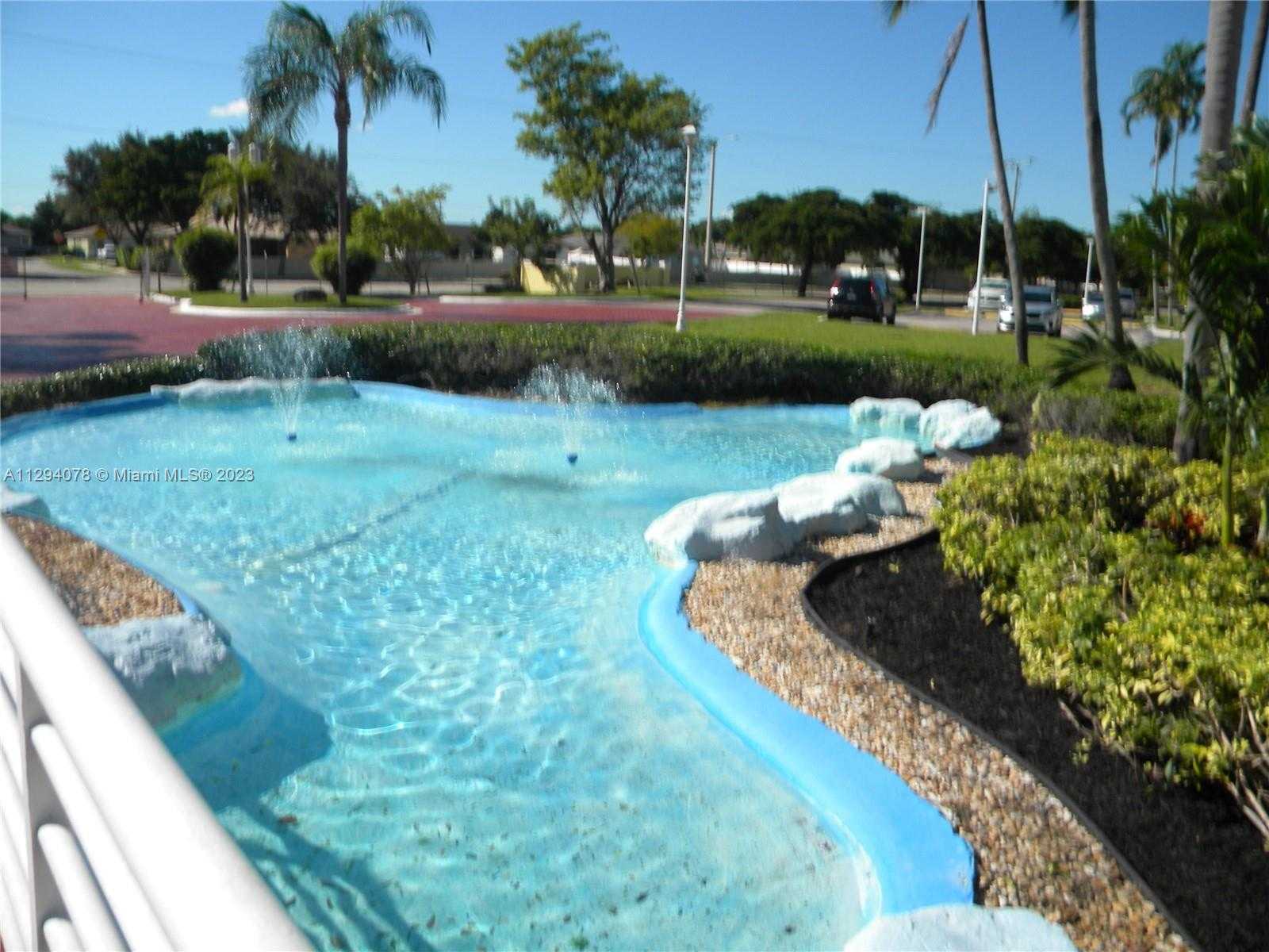 Condominium in Lauderdale Lakes, Florida 11622197