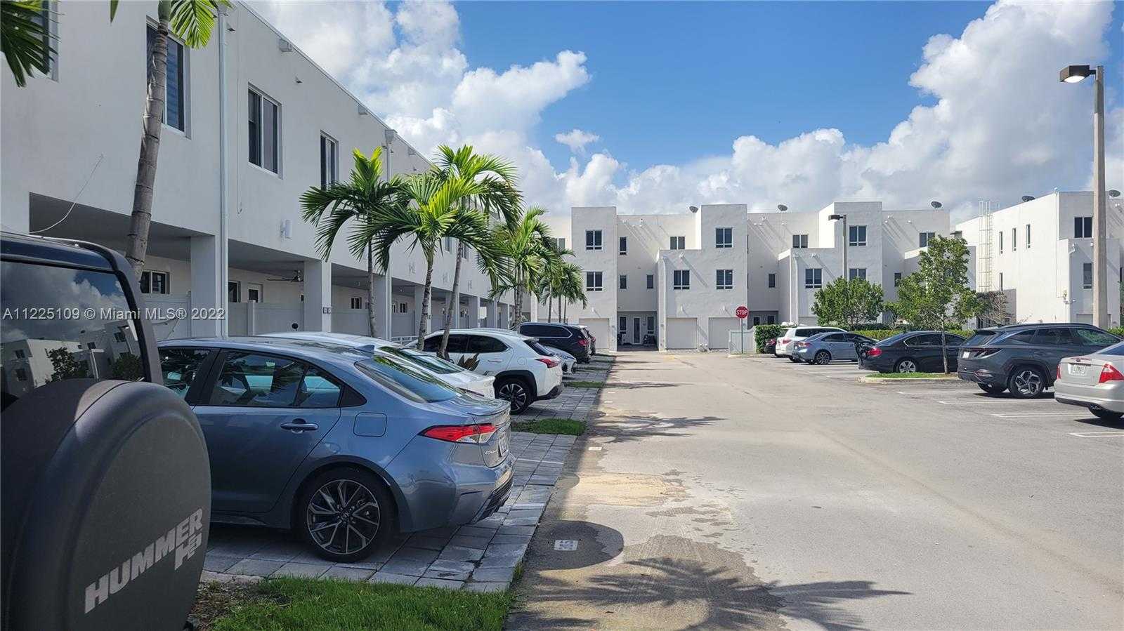 Condominium in Doral, Florida 11622227