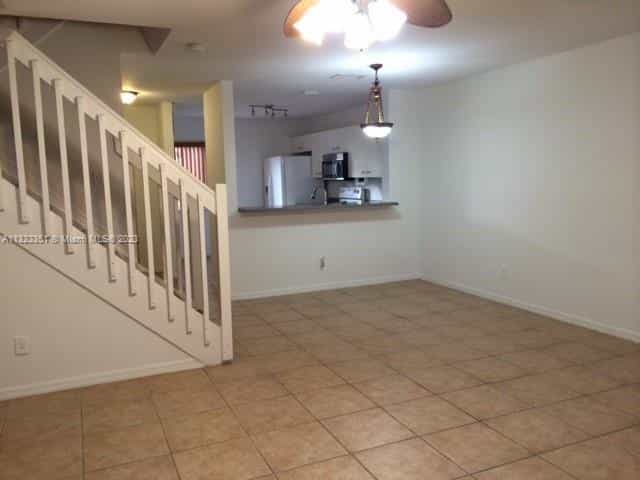 House in Pembroke Pines, Florida 11622237