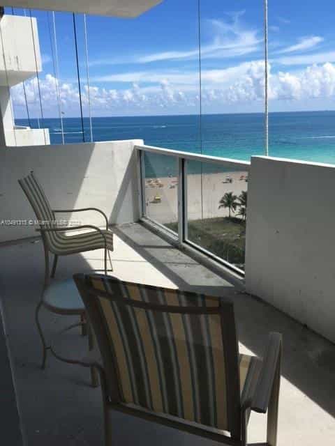 بيت في Miami Beach, Florida 11622242