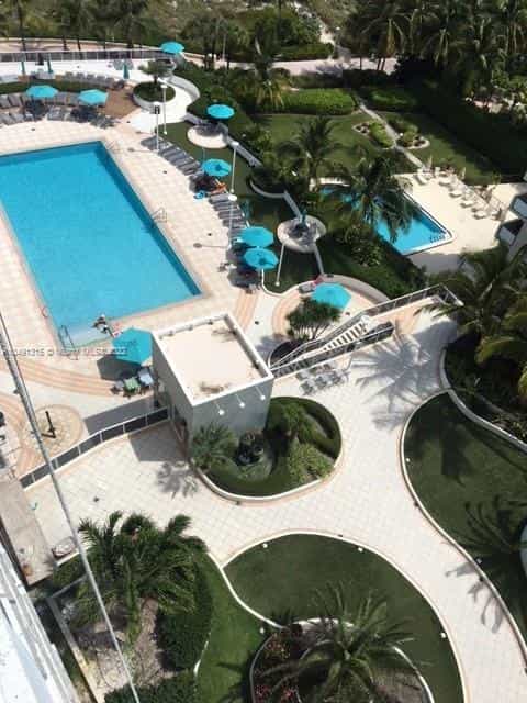 بيت في Miami Beach, Florida 11622242